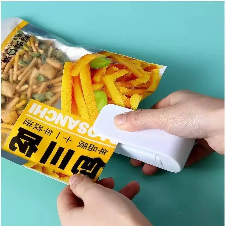 Mini Heat Bag Packaging Sealer Portable Plastic Bag Clip Sealing Machine Food Storage Seal Snack Sealing Kitchen Gadgets
