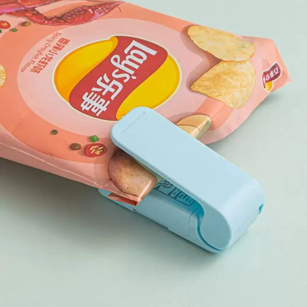 Mini Heat Bag Packaging Sealer Portable Plastic Bag Clip Sealing Machine Food Storage Seal Snack Sealing Kitchen Gadgets